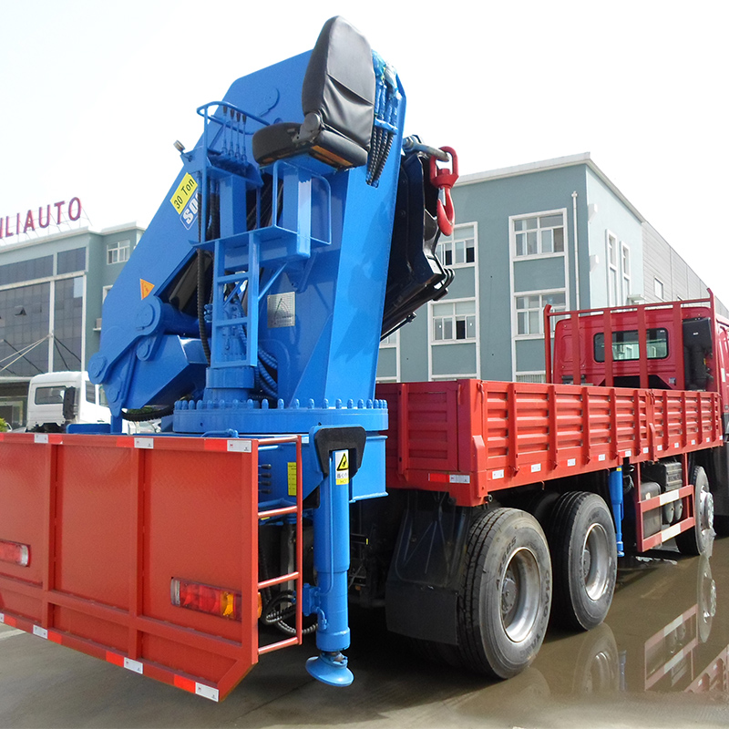 HOWO 8X4 Truck Mounted With Crane