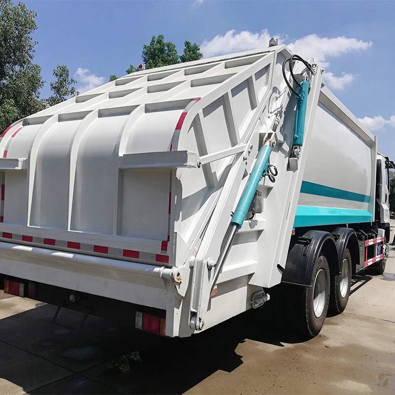 ISUZU 6X4 Garbage Compactor Truck