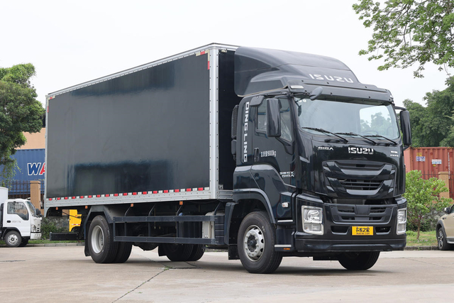 ISUZU New Model 5X Van Truck 240HP