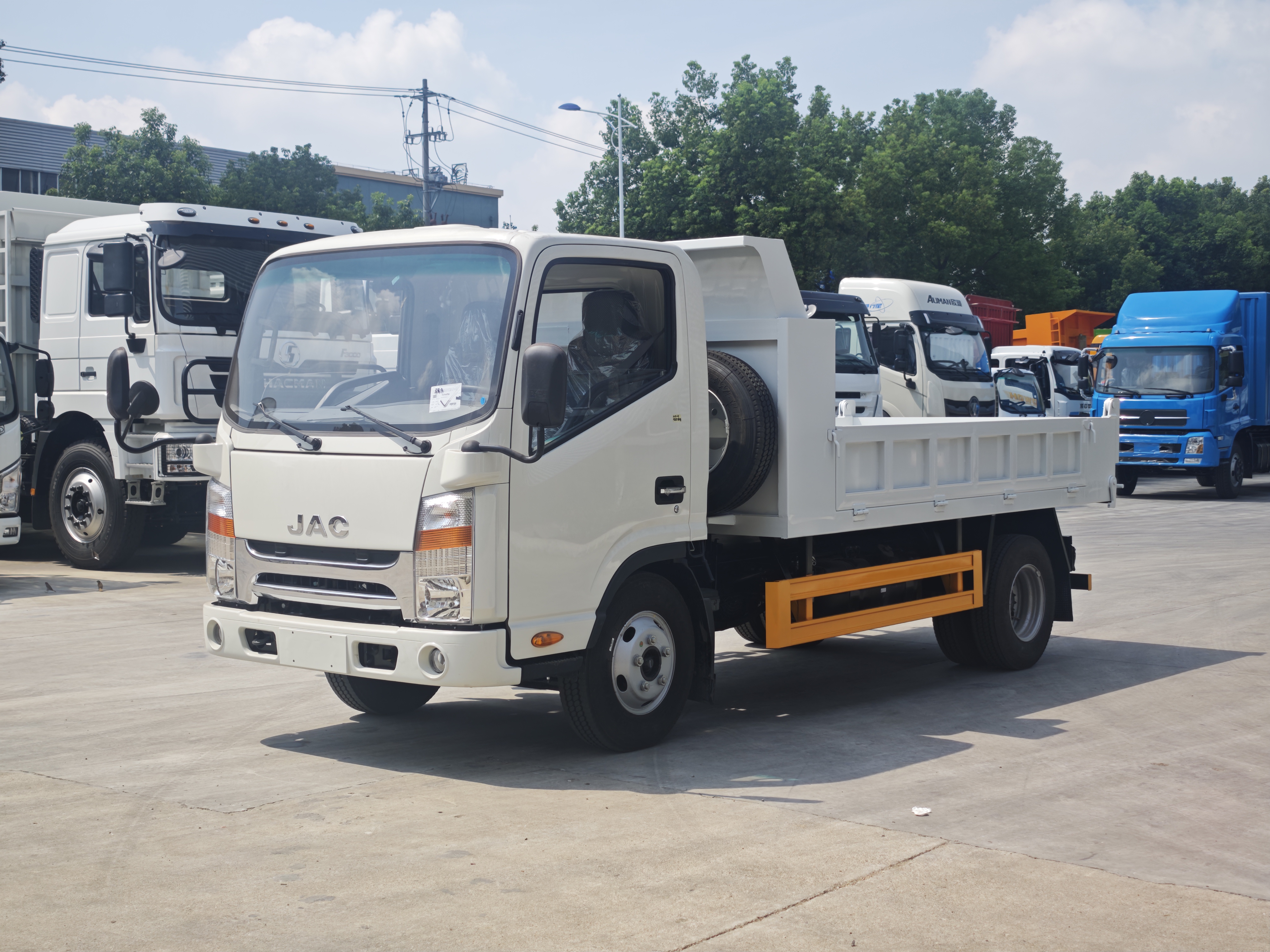 JAC Superior Quality Dump Truck 2.5Ton