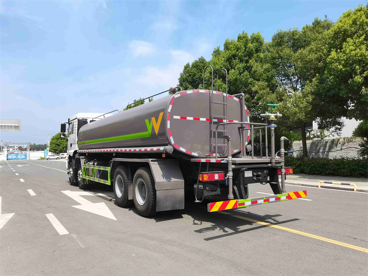 SHACMAN M3000 8X4 Water Tanker Truck 25000L