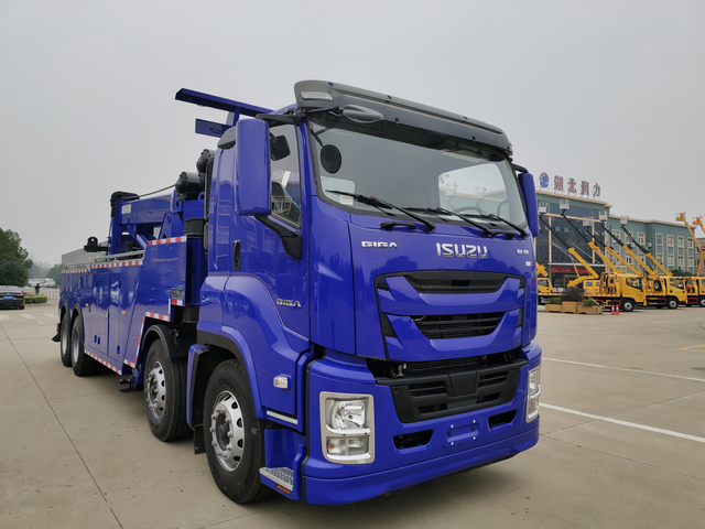 ISUZU 8X4 12wheelers Road Wrecker Tow Truck 