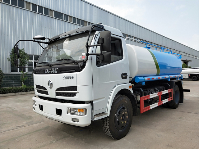 DFAC Water Tanker Truck 5000L