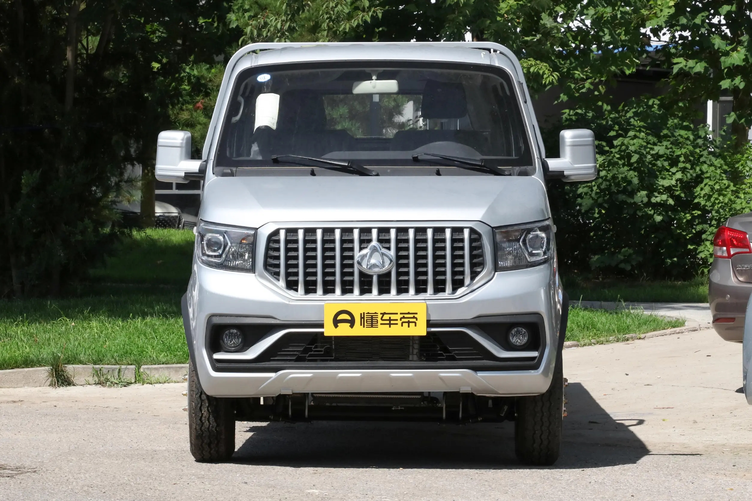 Changan T30 mini truck with double rows cabin 122HP