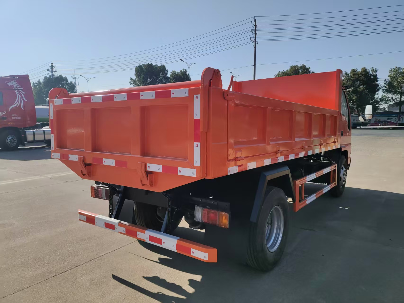 ISUZU Dump Truck 5CBM